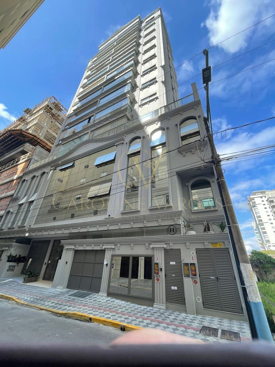 Apartamento para Locação Anual no bairro MEIA PRAIA  em Itapema