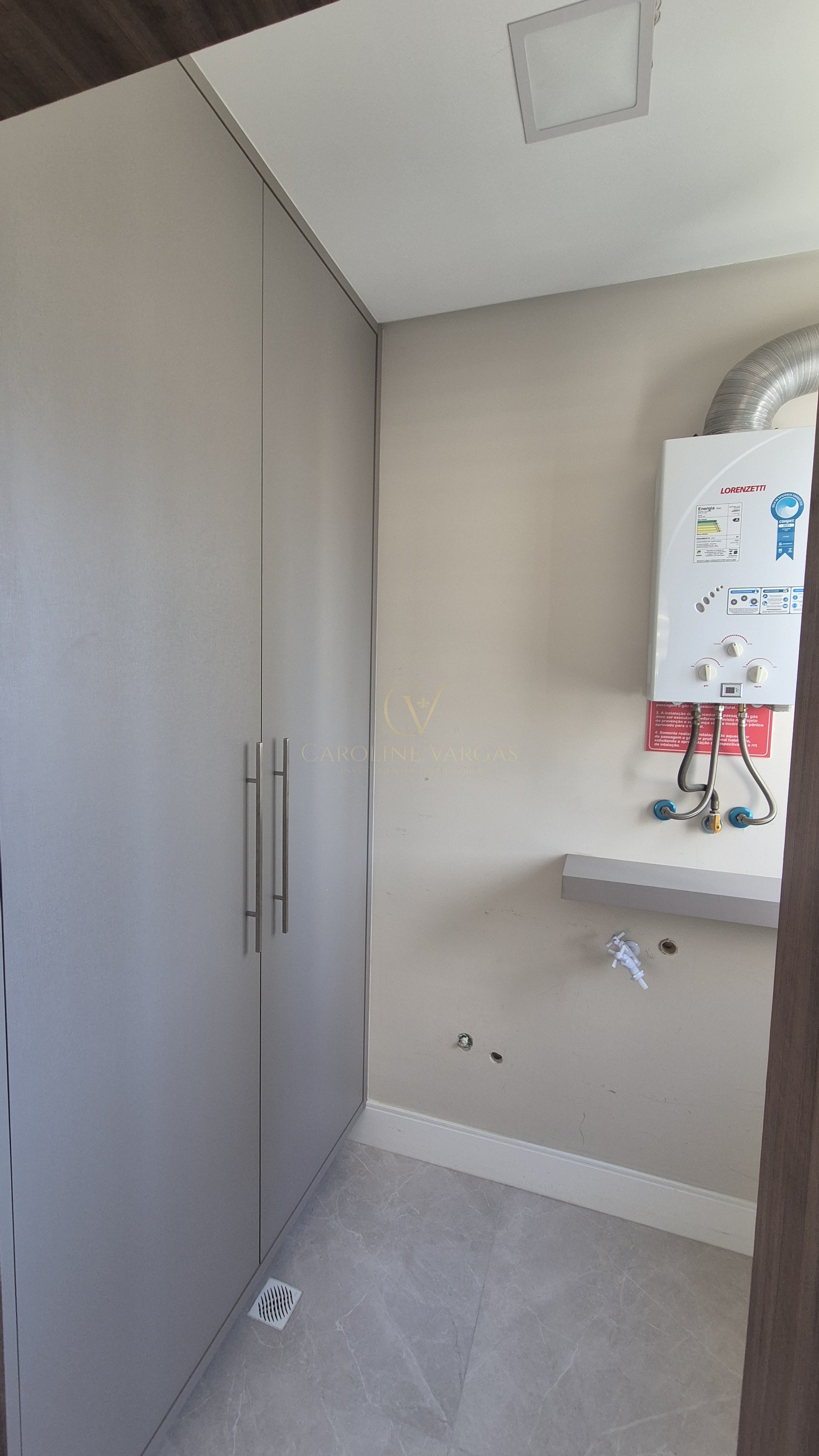 Apartamento para Locação Anual no bairro MEIA PRAIA  em Itapema