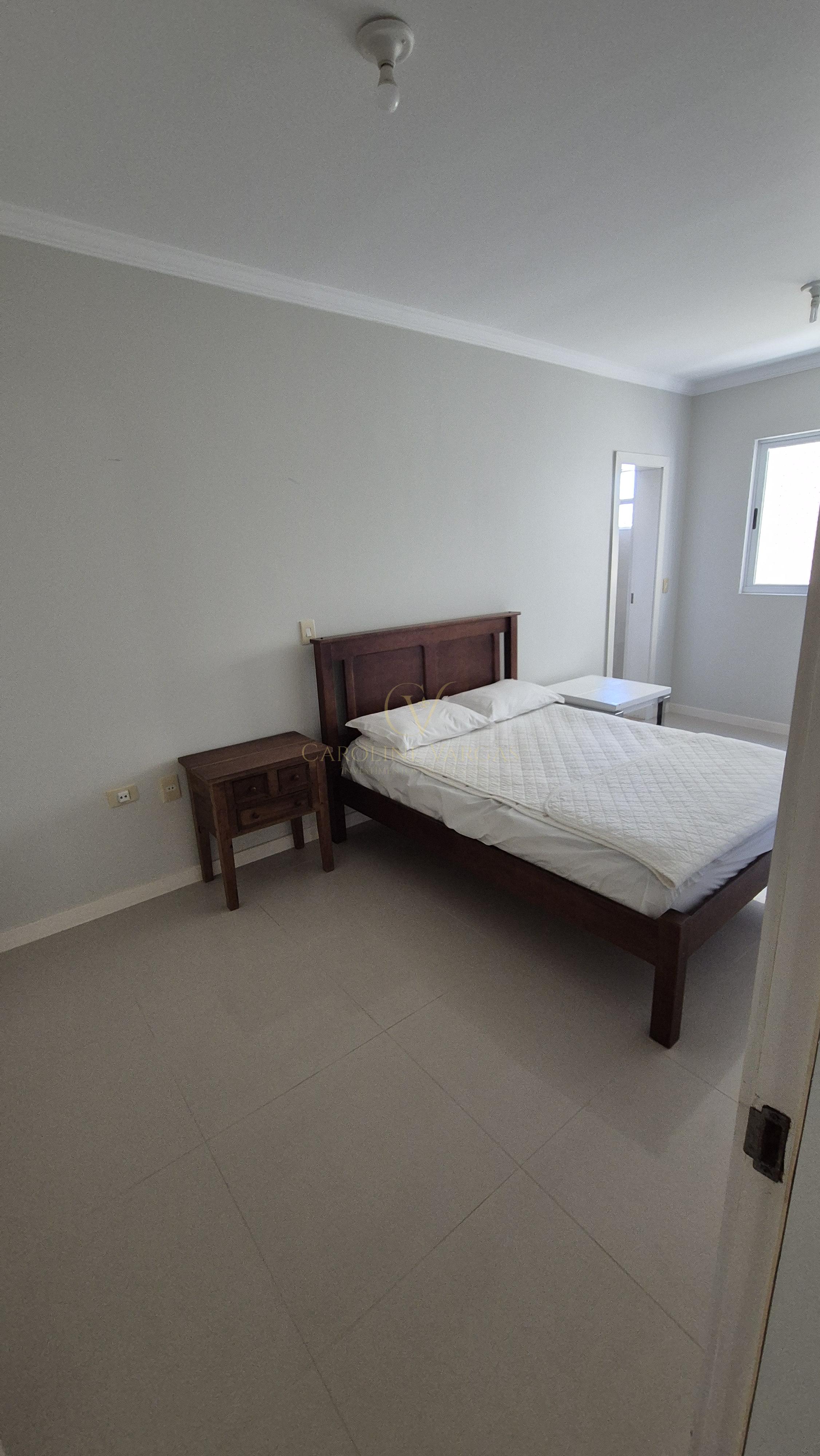 Apartamento 4 quartos para Locação Anual no bairro Meia Praia em Itapema