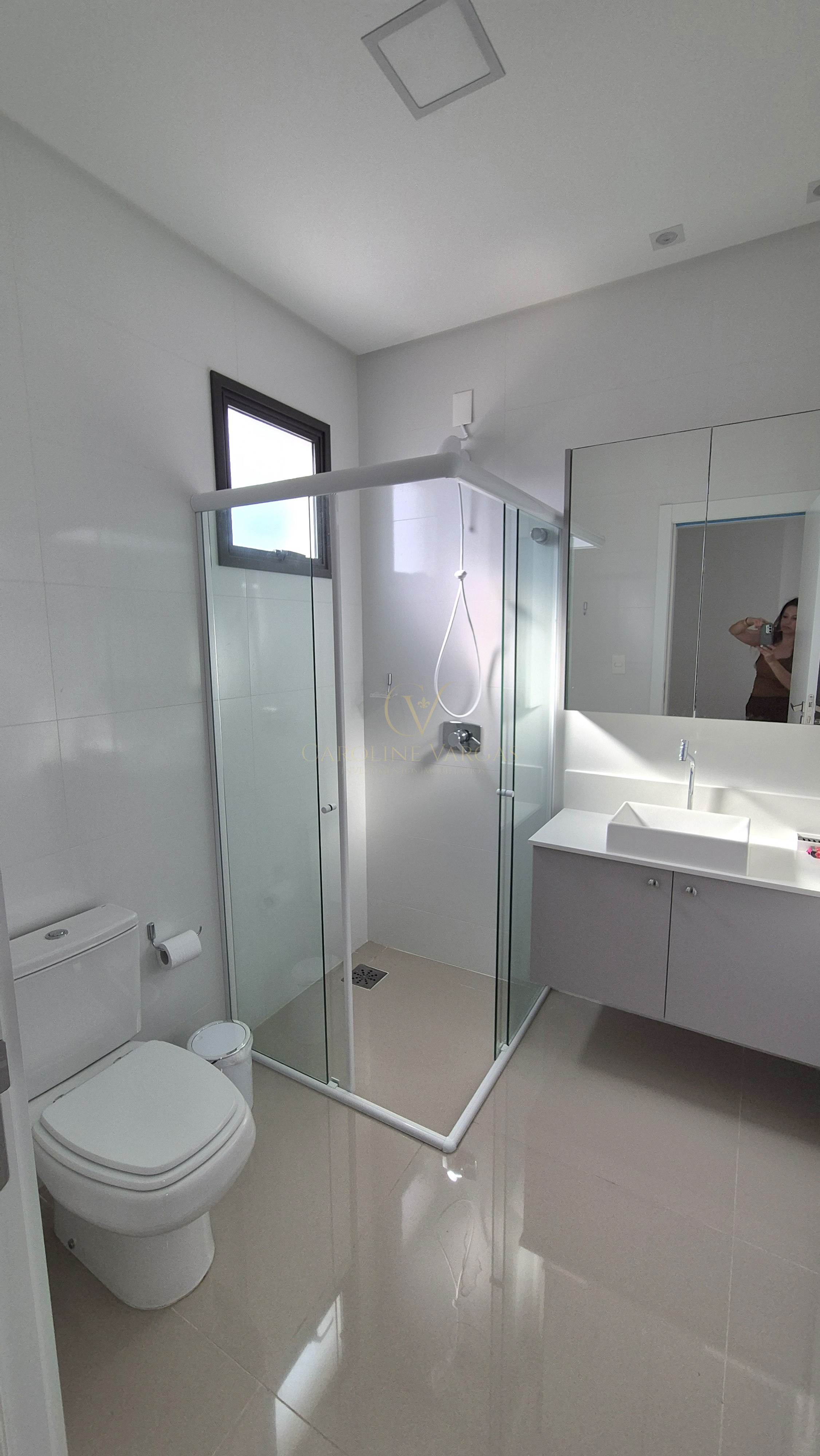 Apartamento 3 suítes para Locação Anual em Itapema