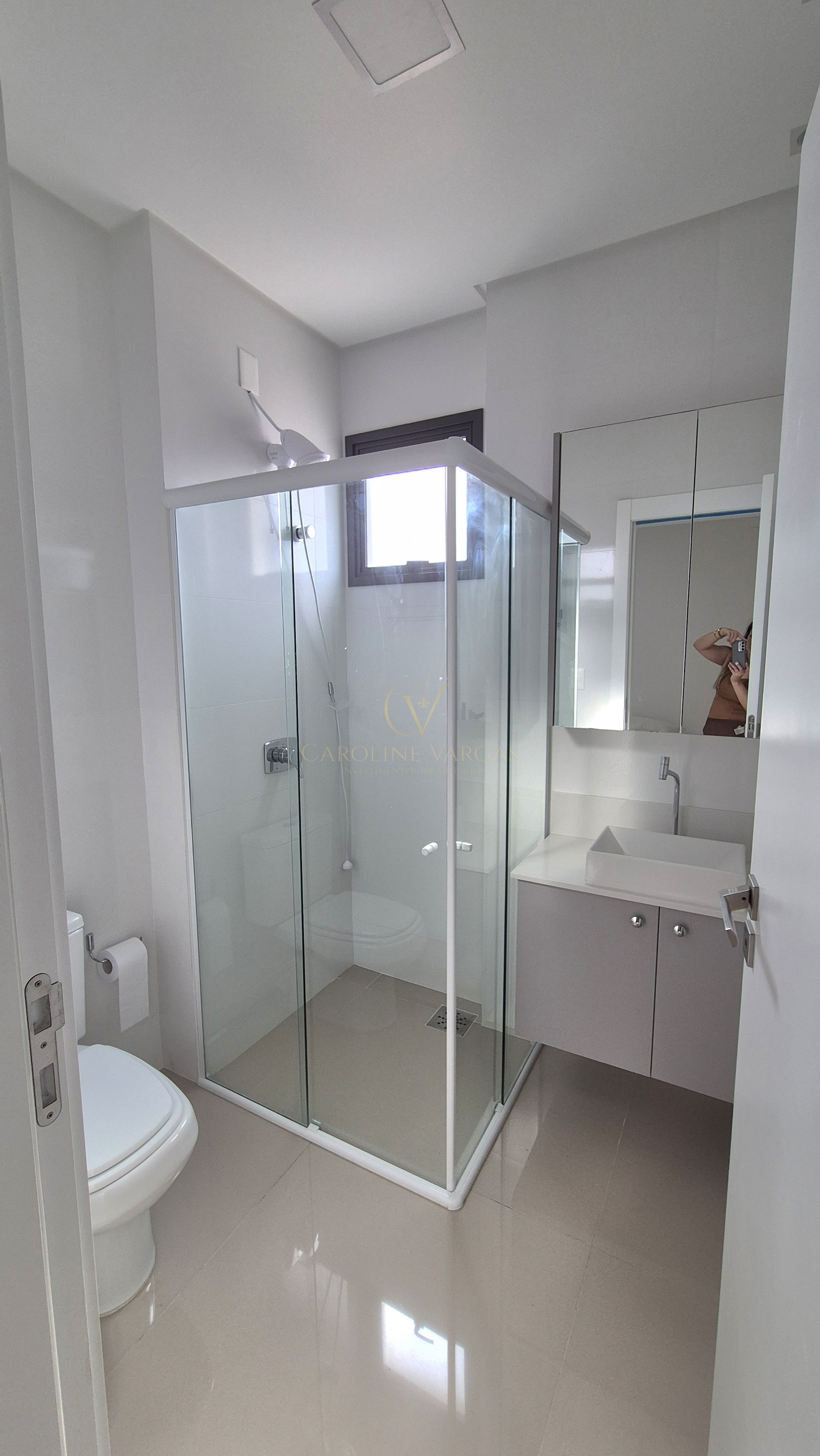 Apartamento 3 suítes para Locação Anual em Itapema