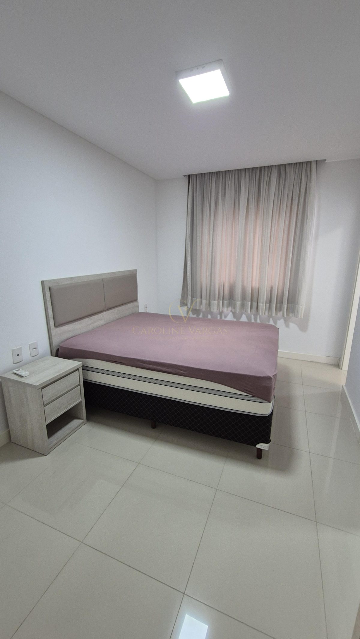 Apartamento para Locação Anual em Itapema