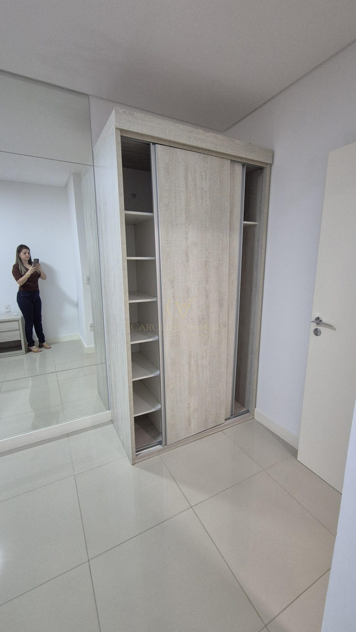 Apartamento para Locação Anual em Itapema