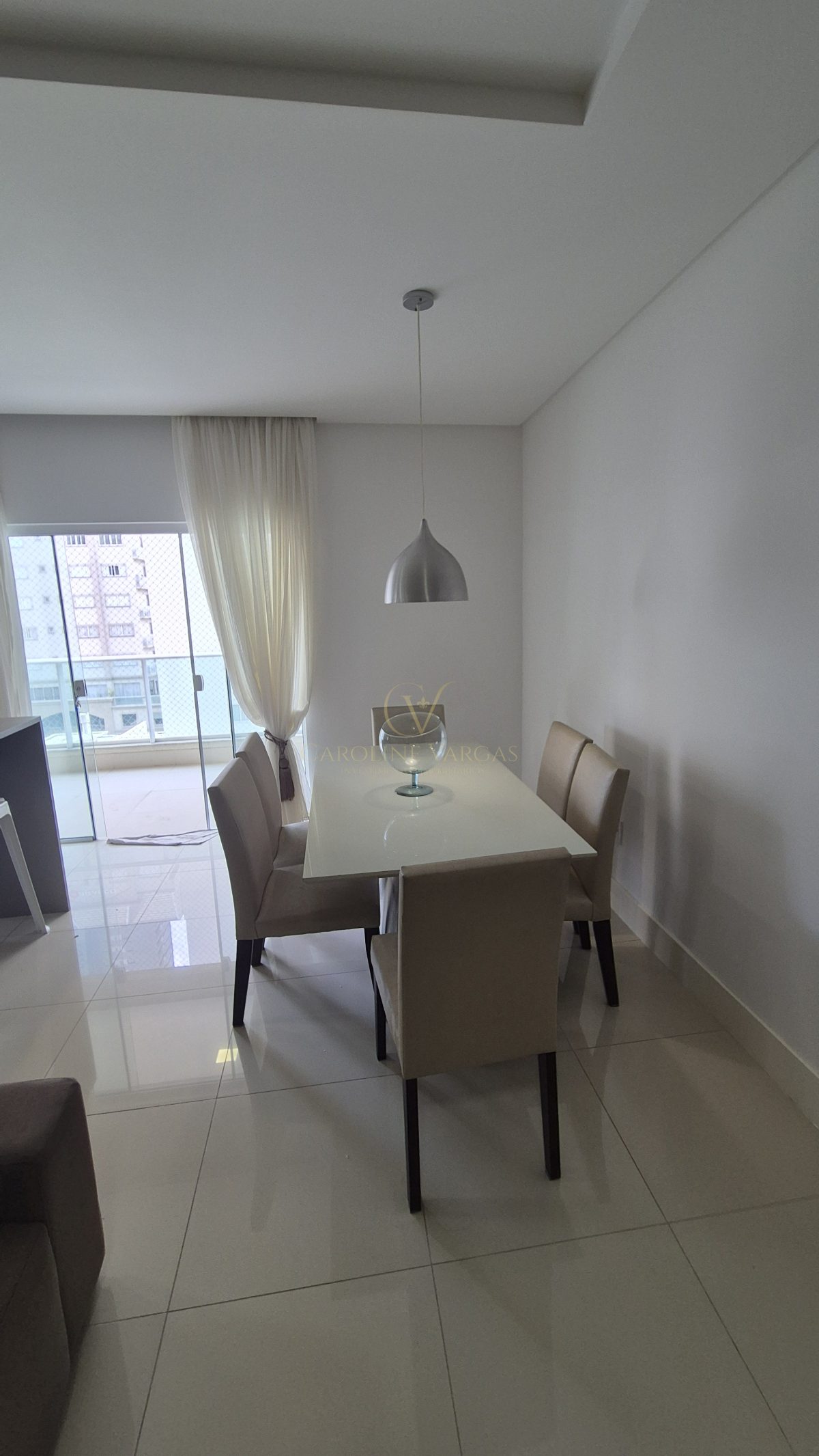 Apartamento para Locação Anual em Itapema